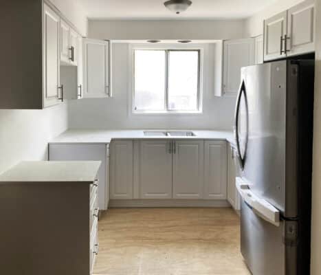 Elegant white kitchen